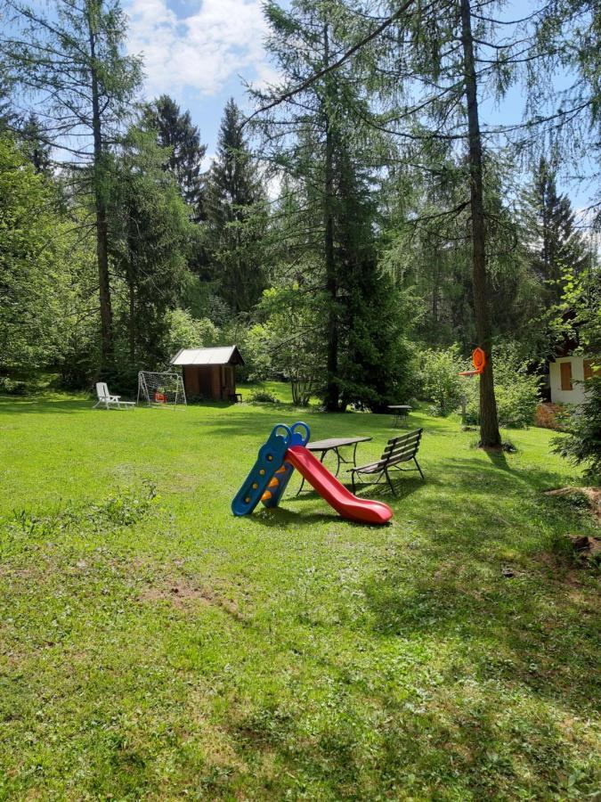 Albergo Scoiattolo Tret Exteriör bild