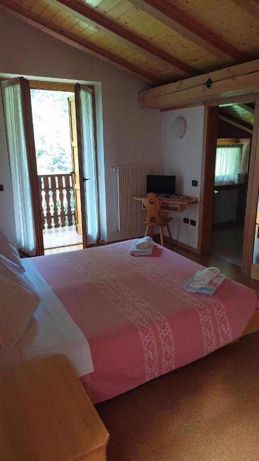 Albergo Scoiattolo Tret Exteriör bild